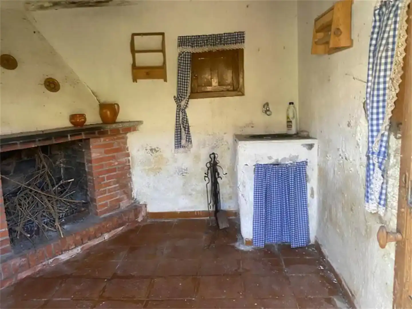 Cuina de Casa adosada en venda en Baños de Molgas amb Balcó