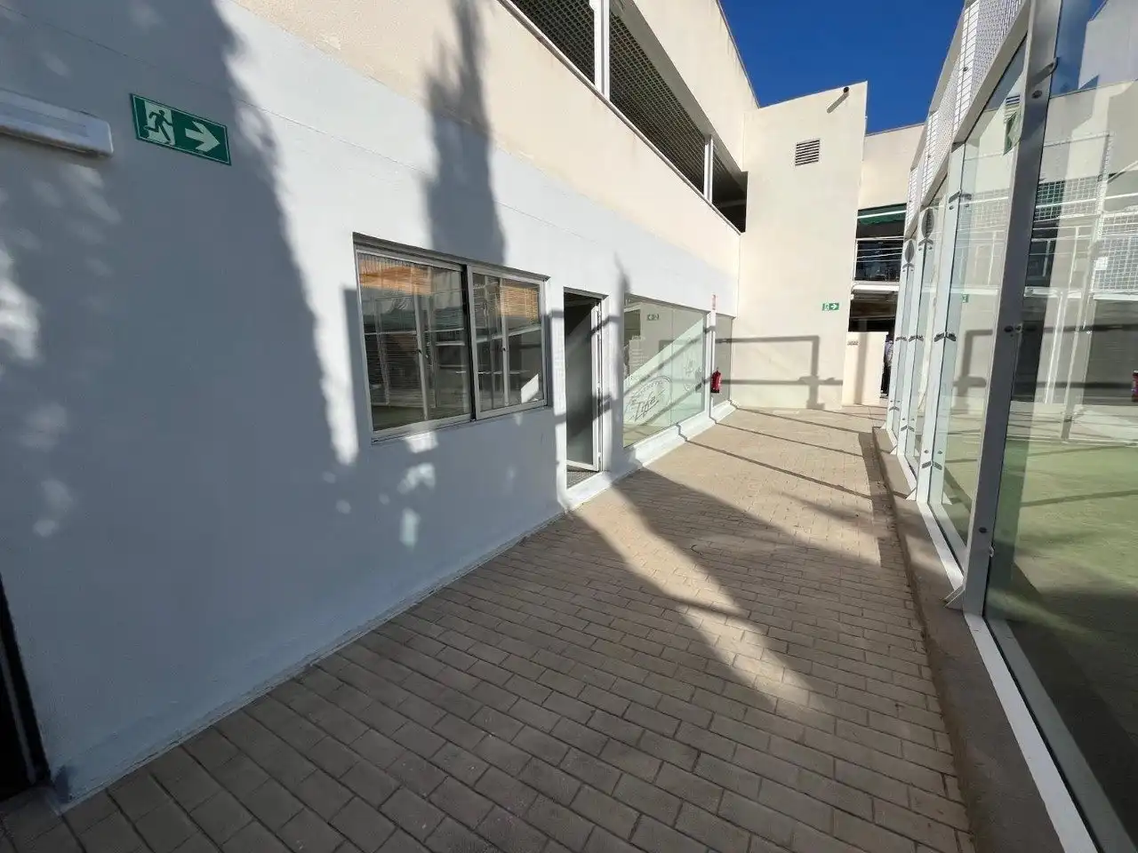 Local comercial en alquiler en Fuente del Jarro, imagen 4