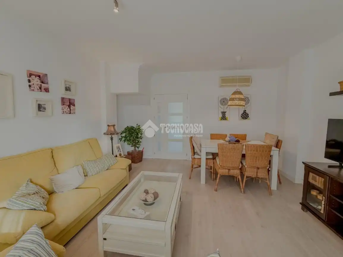 Sala de estar de Piso en venta en Rota con Aire acondicionado, Calefacción y Jardín privado