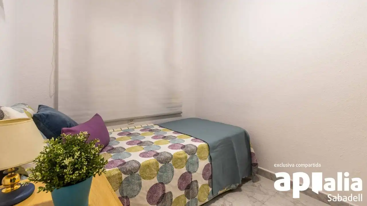 Bedroom of Flat for sale in Sabadell  with Heating