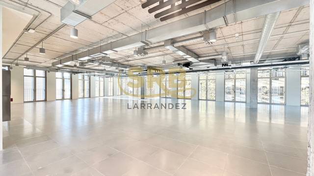 Oficina en Alquiler en Carrer de Pallars en El Poblenou