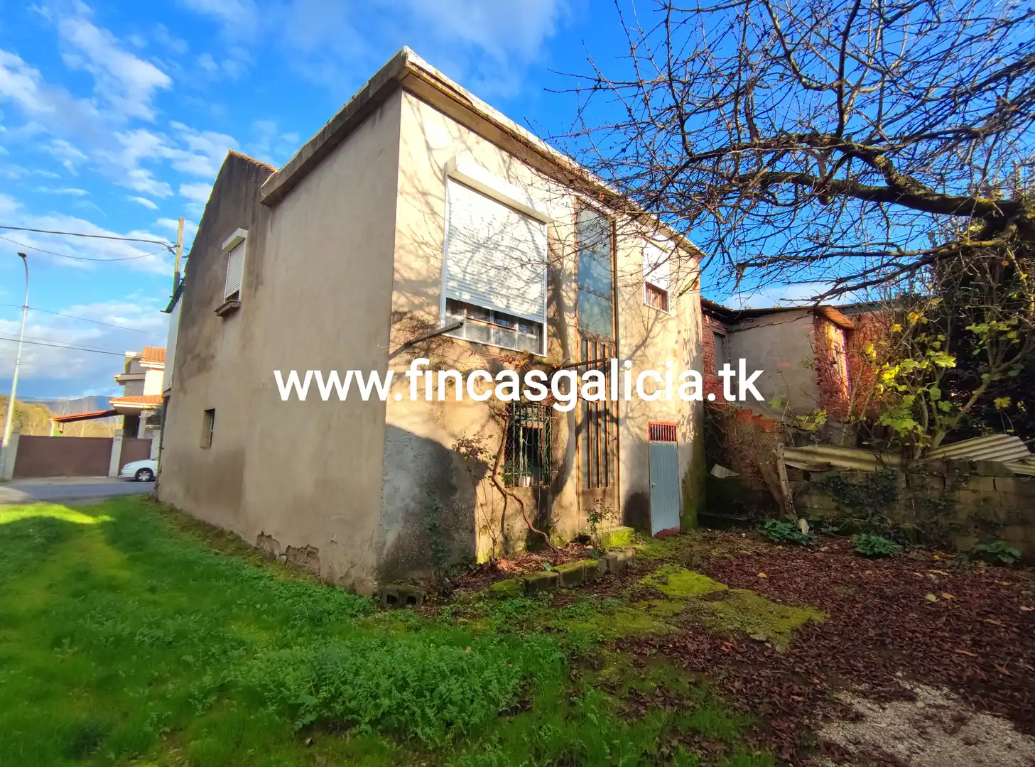 Casa adosada en venta en Verín
