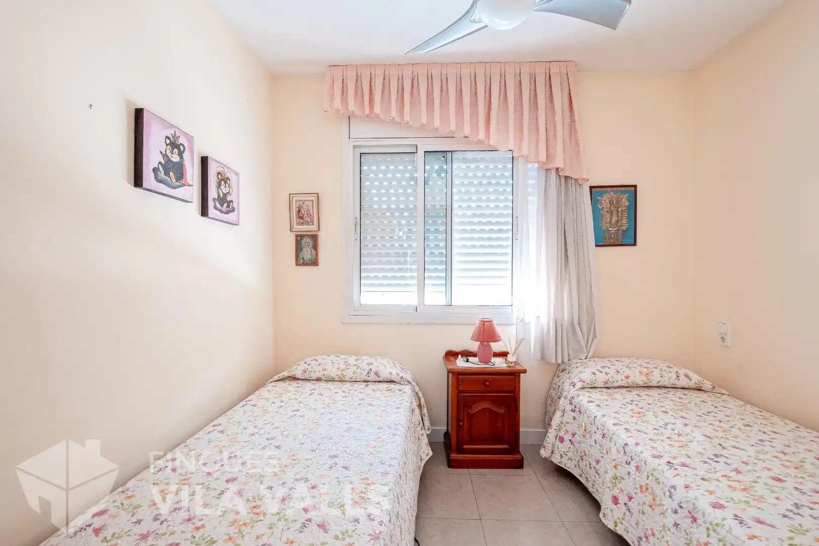 Dormitori de Casa o xalet en venda en Santa Eulàlia de Ronçana amb Aire condicionat i Terrassa