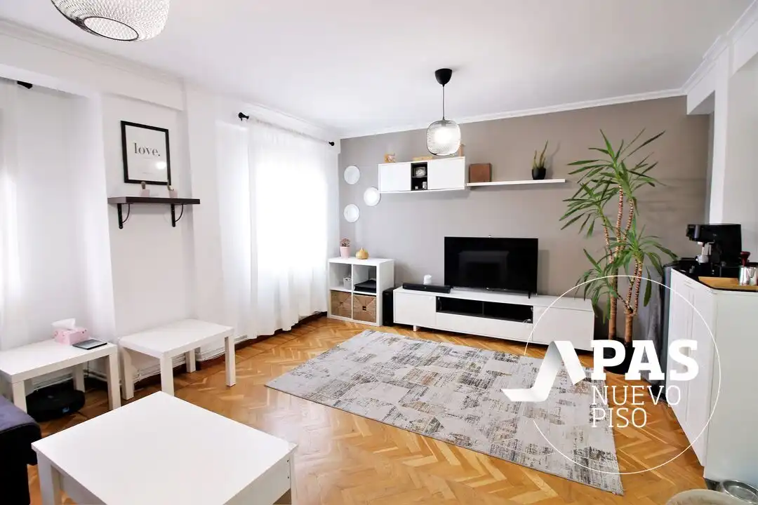 Living room of Flat for sale in Santander  with Heating