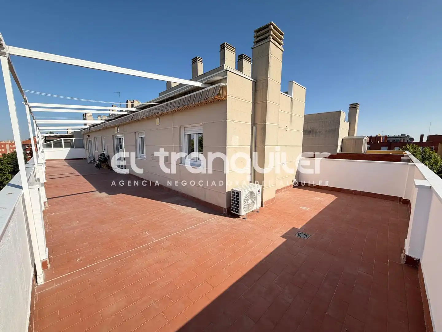 Dachboden zur Miete in Calle Jose Martinez Ruiz Azorin, Espartales