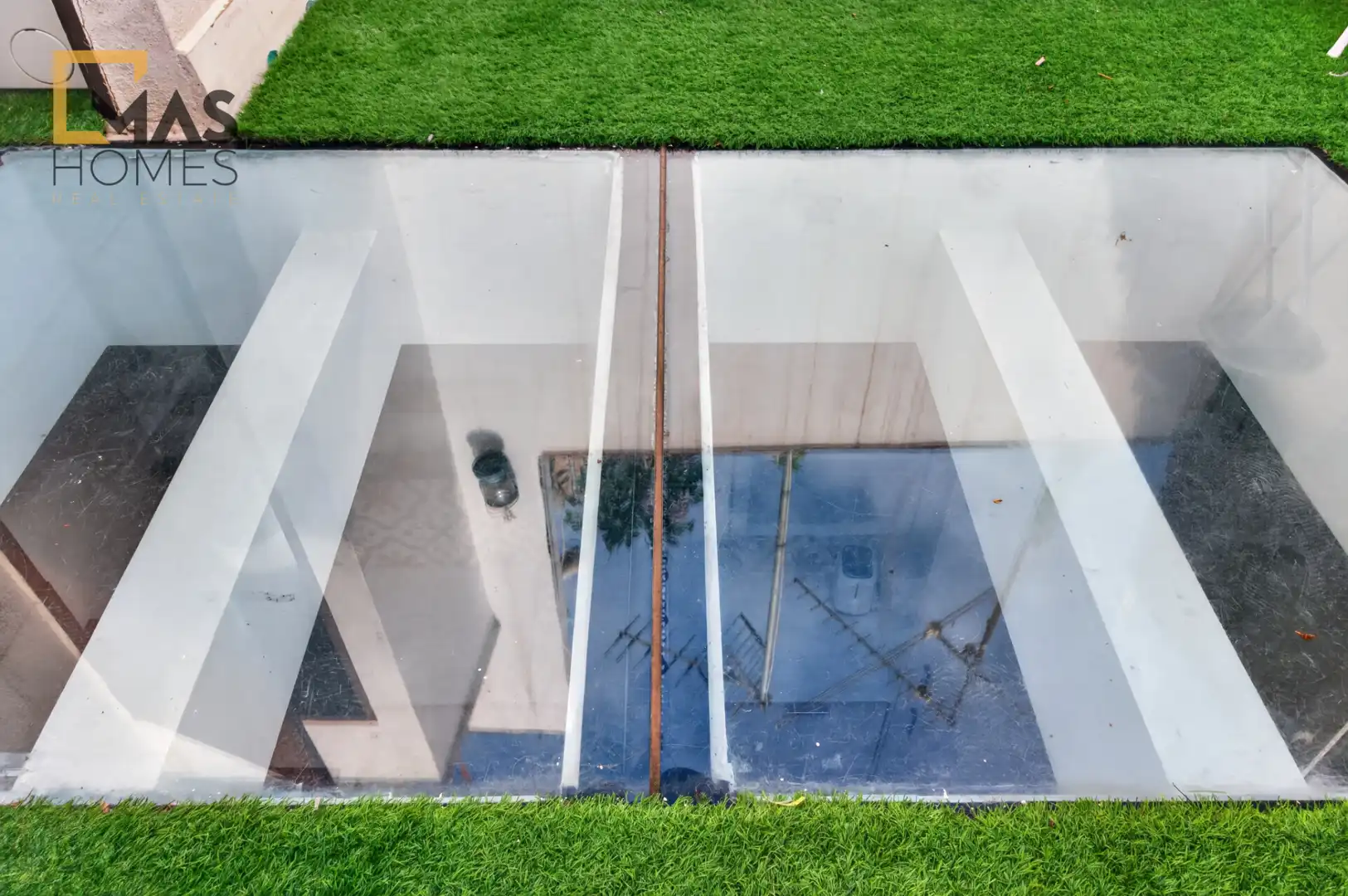 Piscina de Casa adosada en venta en Ciutat Vella