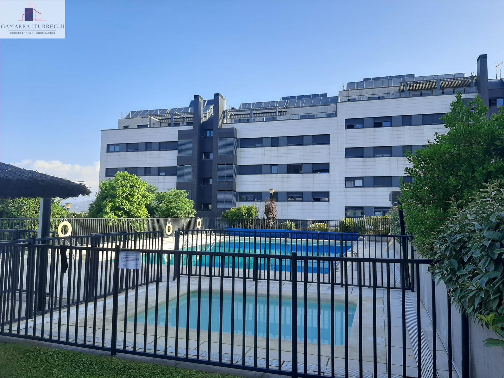 Vista exterior de Planta baixa en venda en Colmenar Viejo amb Calefacció, Jardí privat i Traster