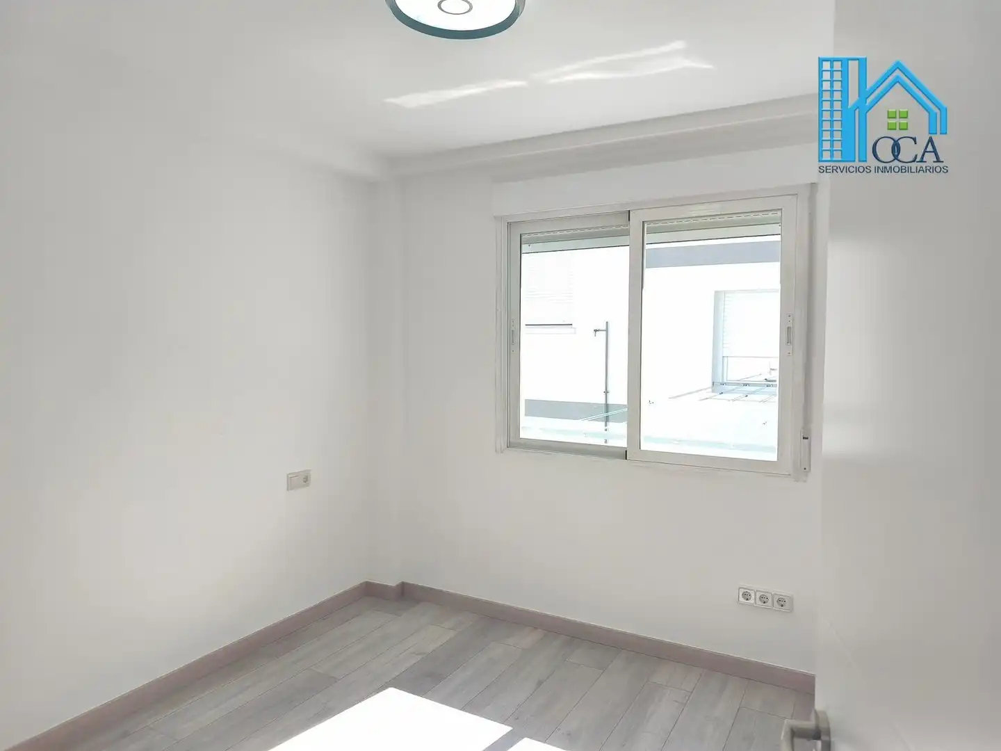 Habitación de Piso en venta en Móstoles con Aire acondicionado, Jardín privado y Piscina comunitaria
