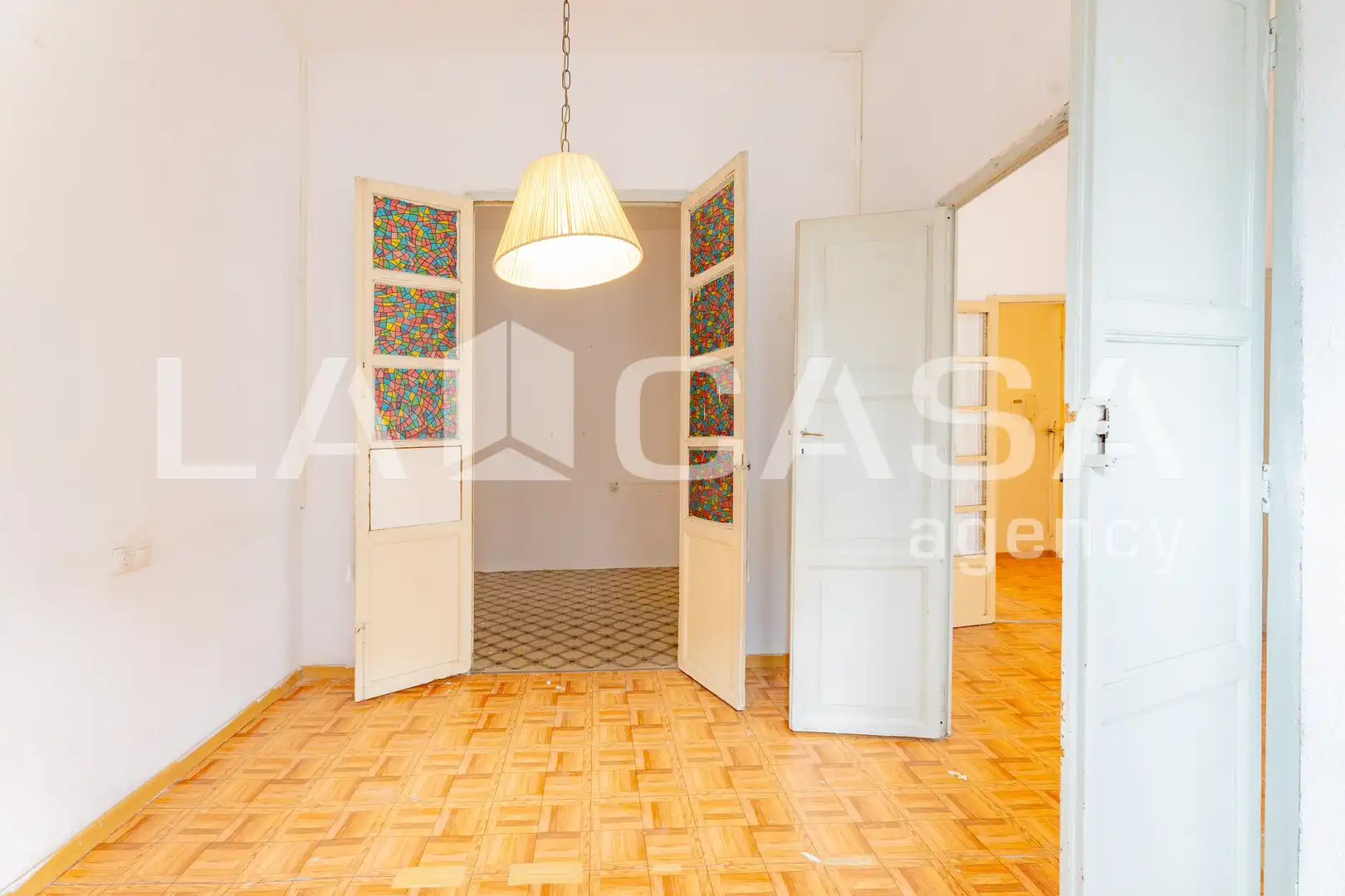 Flat for sale in Valencia  with Balcony