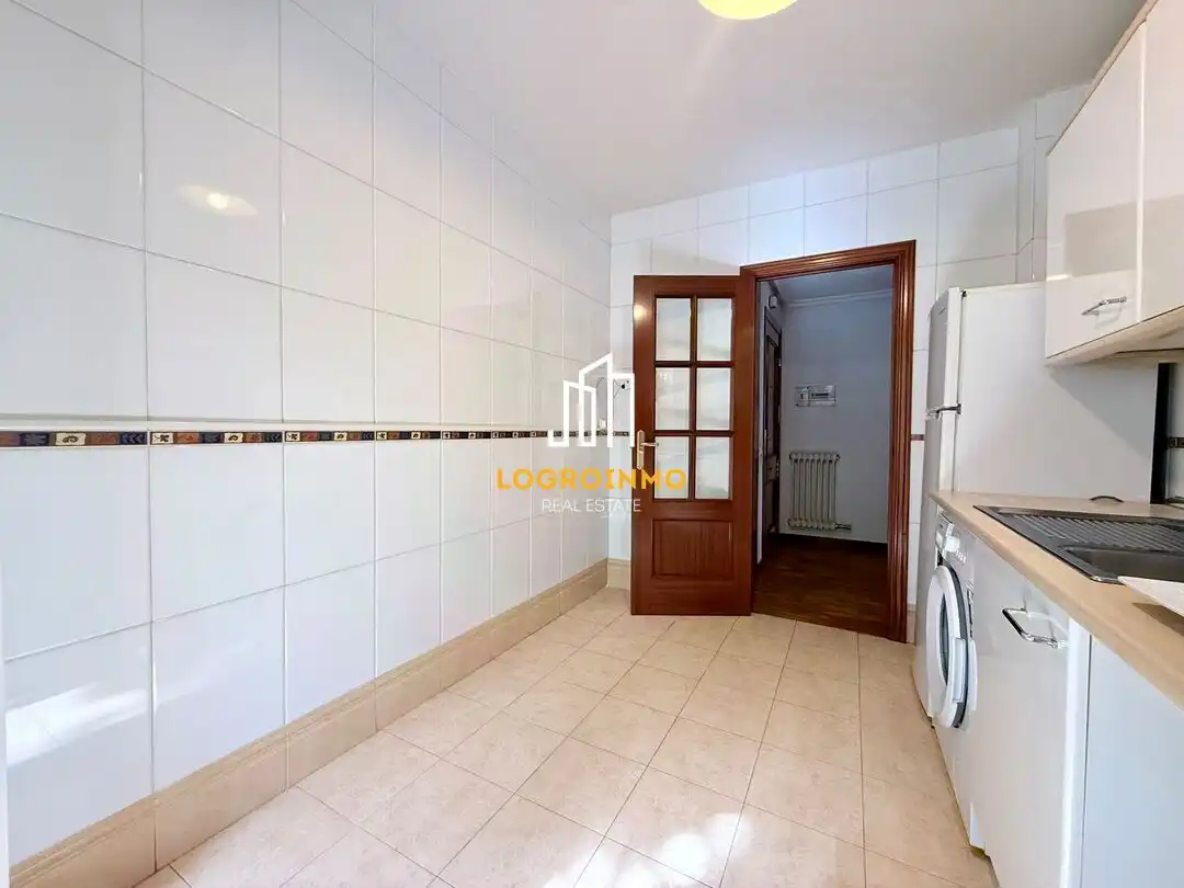 Flat for sale in  Logroño  with Heating, Storage room and Balcony