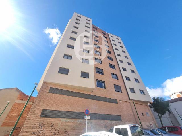 Piso en Venta en Emilio Prados en Juan XXIII - Las Torres - G2