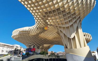 Vista exterior de Pis en venda en  Sevilla Capital amb Aire condicionat