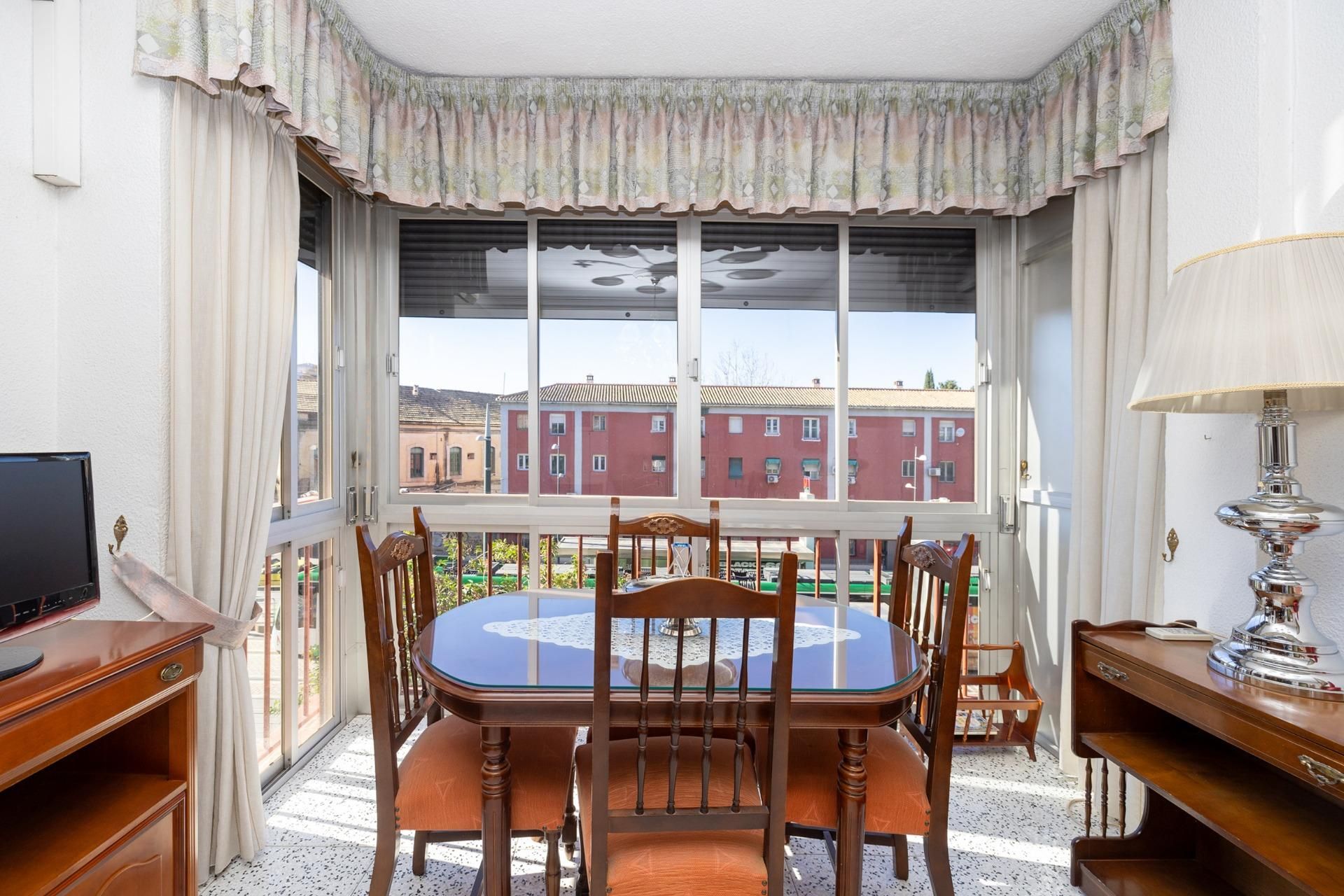 Dining room of Flat for sale in  Granada Capital  with Air Conditioner and Balcony