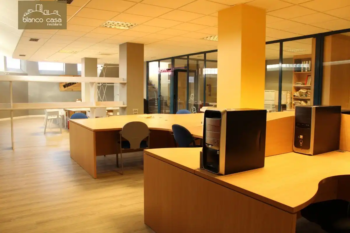 Local commercial à vendre à Carballo, imagen 6
