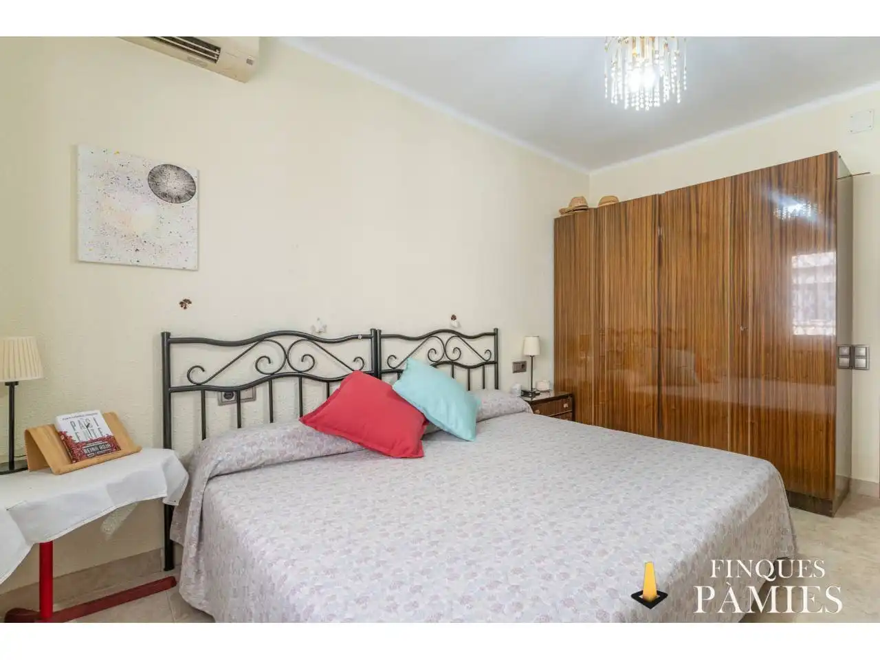 Habitación de Finca rústica en venta en Reus con Aire acondicionado, Calefacción y Jardín privado