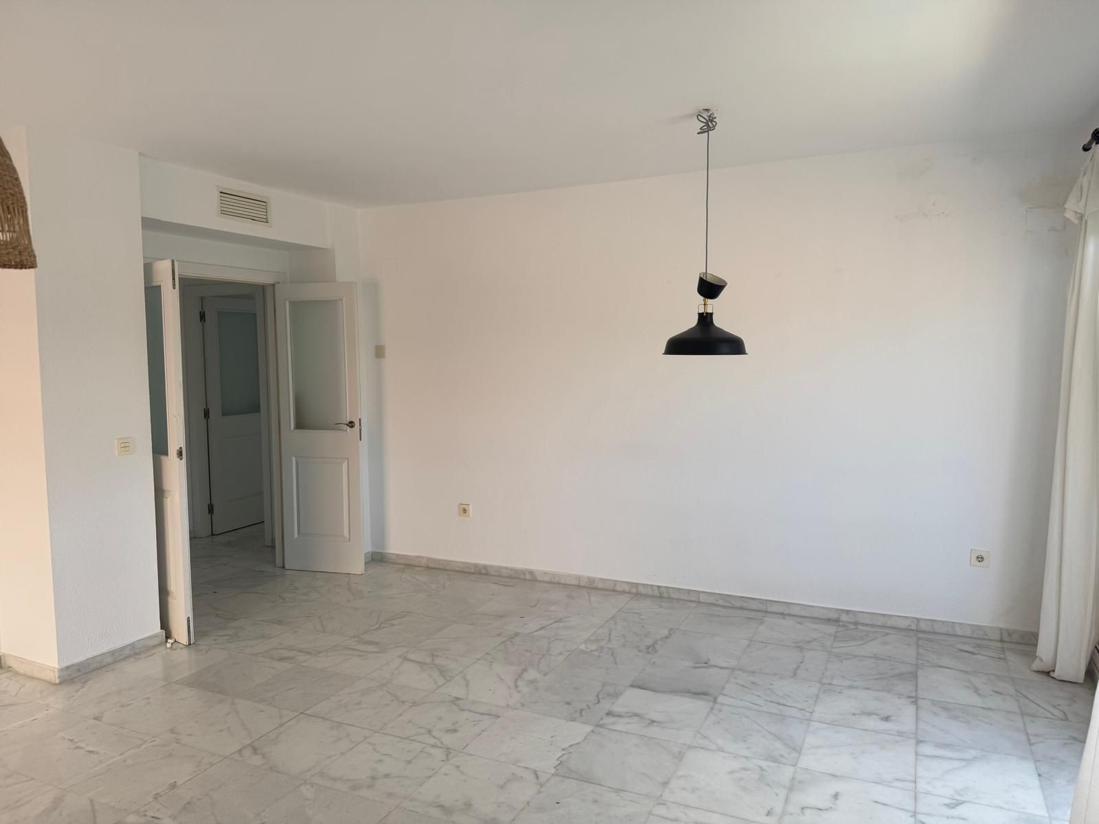 Apartament en venda en Camas amb Piscina comunitària