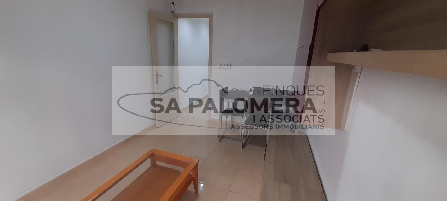 Dormitori de Pis en venda en Blanes amb Moblat i Balcó
