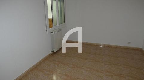 Foto 3 de Pis en venda a Carrer de la Valira, Les Arenes - La Grípia  Can Montllor, Barcelona