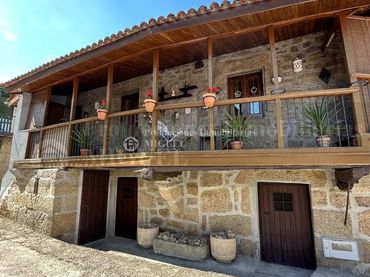 Chalet en venta en Monterrei