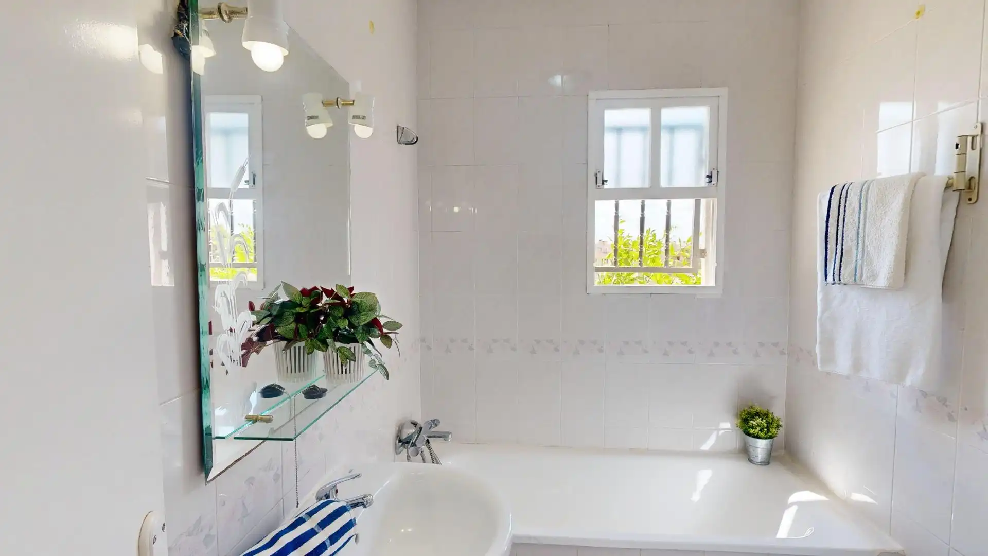 Baño de Casa o chalet en venta en Orihuela con Terraza, Amueblado y Balcón