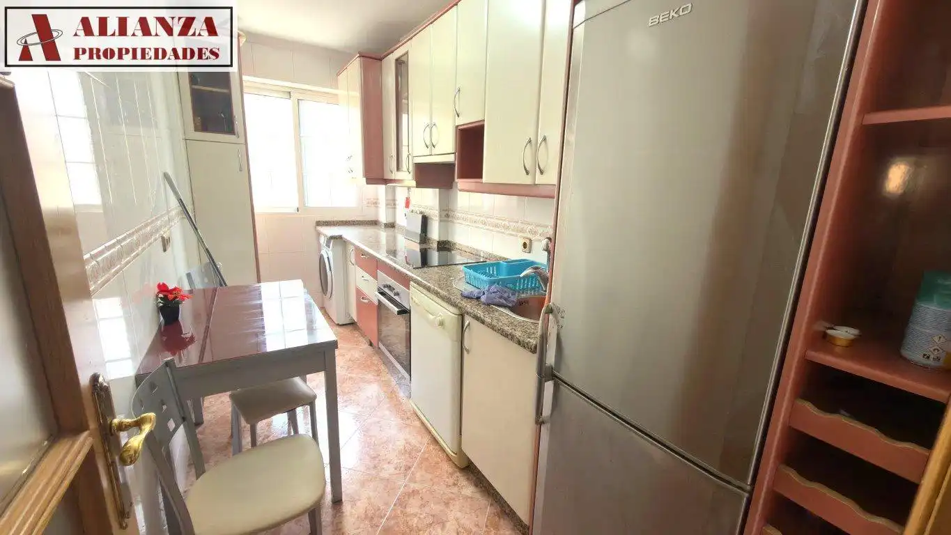 Cocina de Piso de alquiler en Málaga