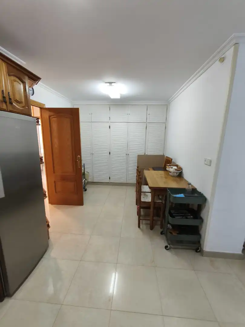 Wohnung zur Miete in Sevilla mit Klimaanlage, Heizung und Terrasse
