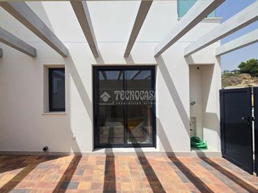 Maison jumelée avec balcon à vendre à Golf Valle Este