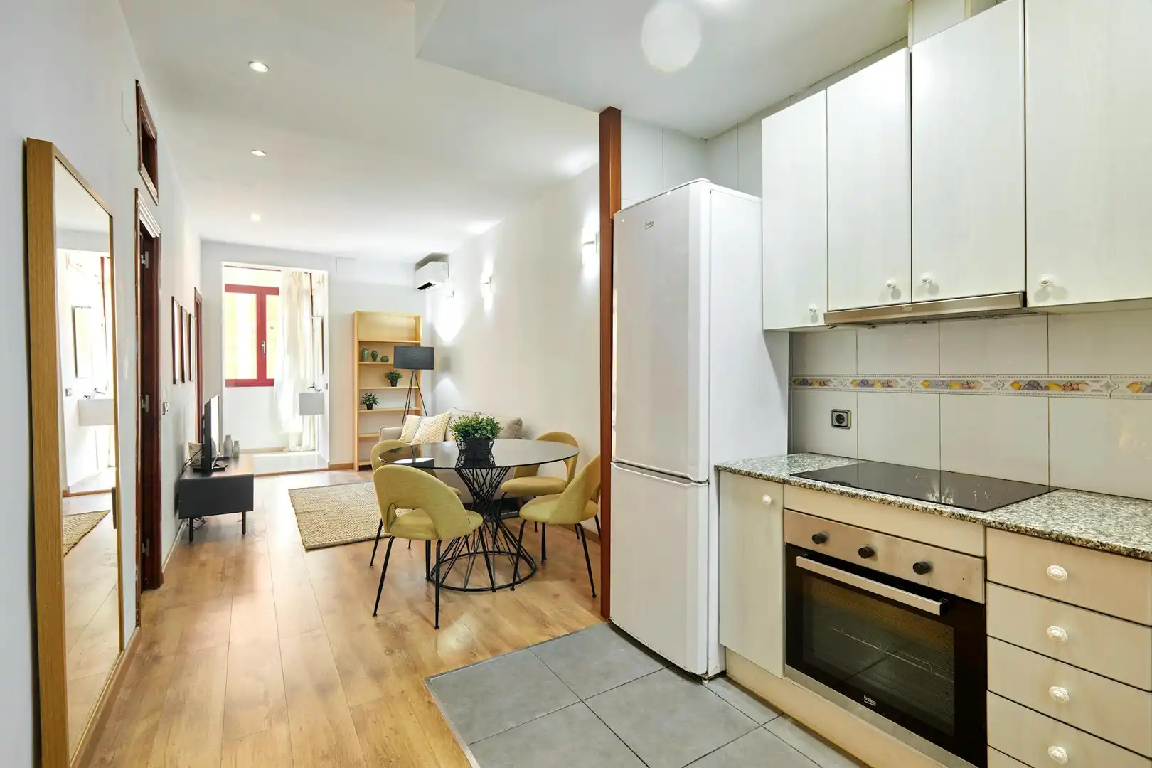 Cocina de Piso de alquiler en Barcelona con Aire acondicionado, Calefacción y Amueblado