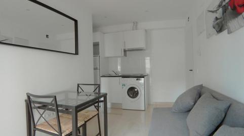 Foto 4 de Apartamento de alquiler en Zofio,  Madrid Capital