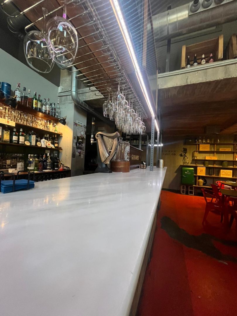 Vista exterior de Local en traspaso en  Madrid Capital con Amueblado