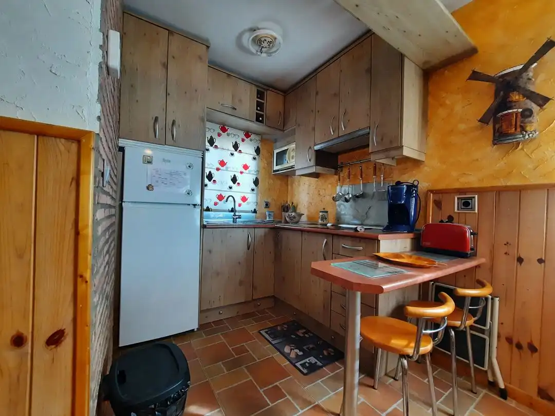 Cuina de Casa o xalet en venda en Escalona amb Aire condicionat, Calefacció i Jardí privat