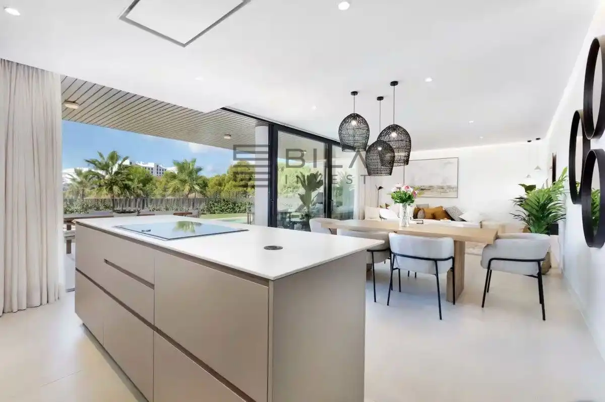 Kitchen of Flat for sale in Fuengirola  with Air Conditioner, Terrace and Storage room
