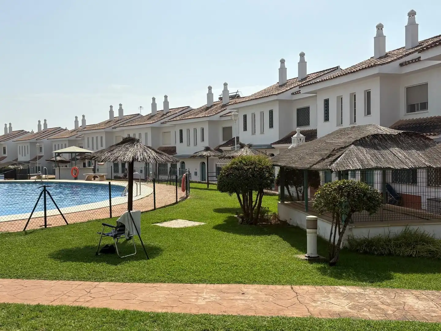 Garten von Einfamilien-Reihenhaus zum Verkauf in El Portil mit Heizung, Terrasse und Möbliert