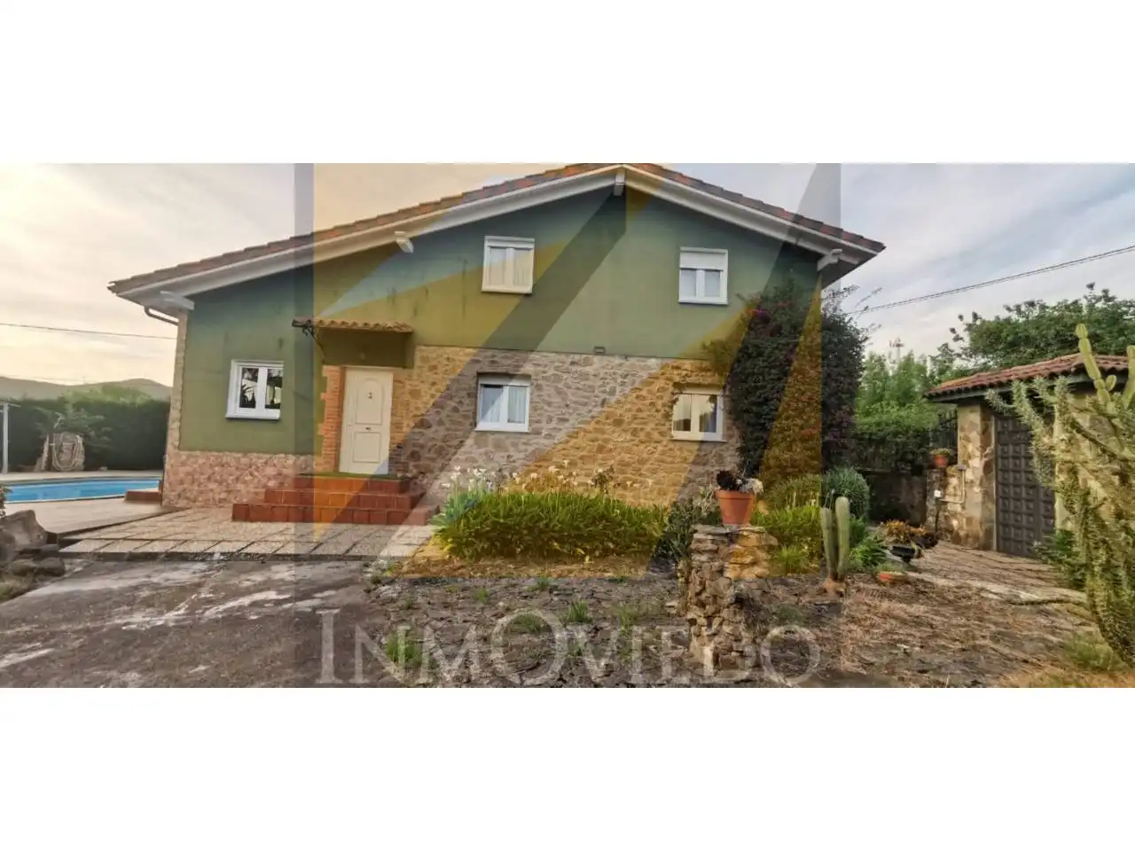 Exterior view of Houses for sale in Langreo  with Heating