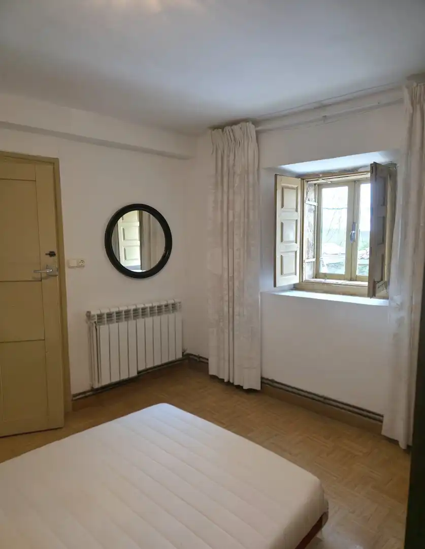 Habitación de Casa o chalet en venta en Barruelo de Santullán con Calefacción, Jardín privado y Trastero