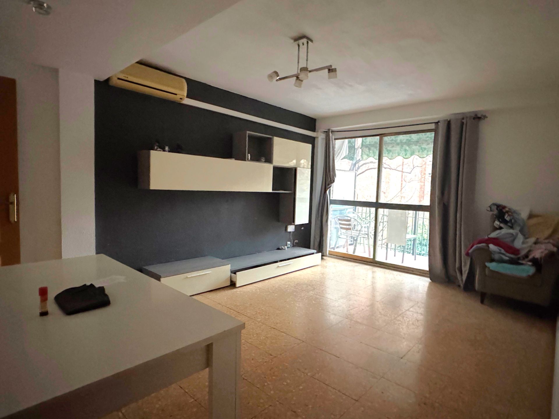 Living room of Flat for sale in  Valencia Capital  with Balcony