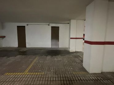 Aparcamiento en alquiler en Paseo Virgen de Linarejos