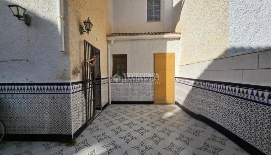 Foto 1 de Casa adosada en venda a Órgiva, Granada