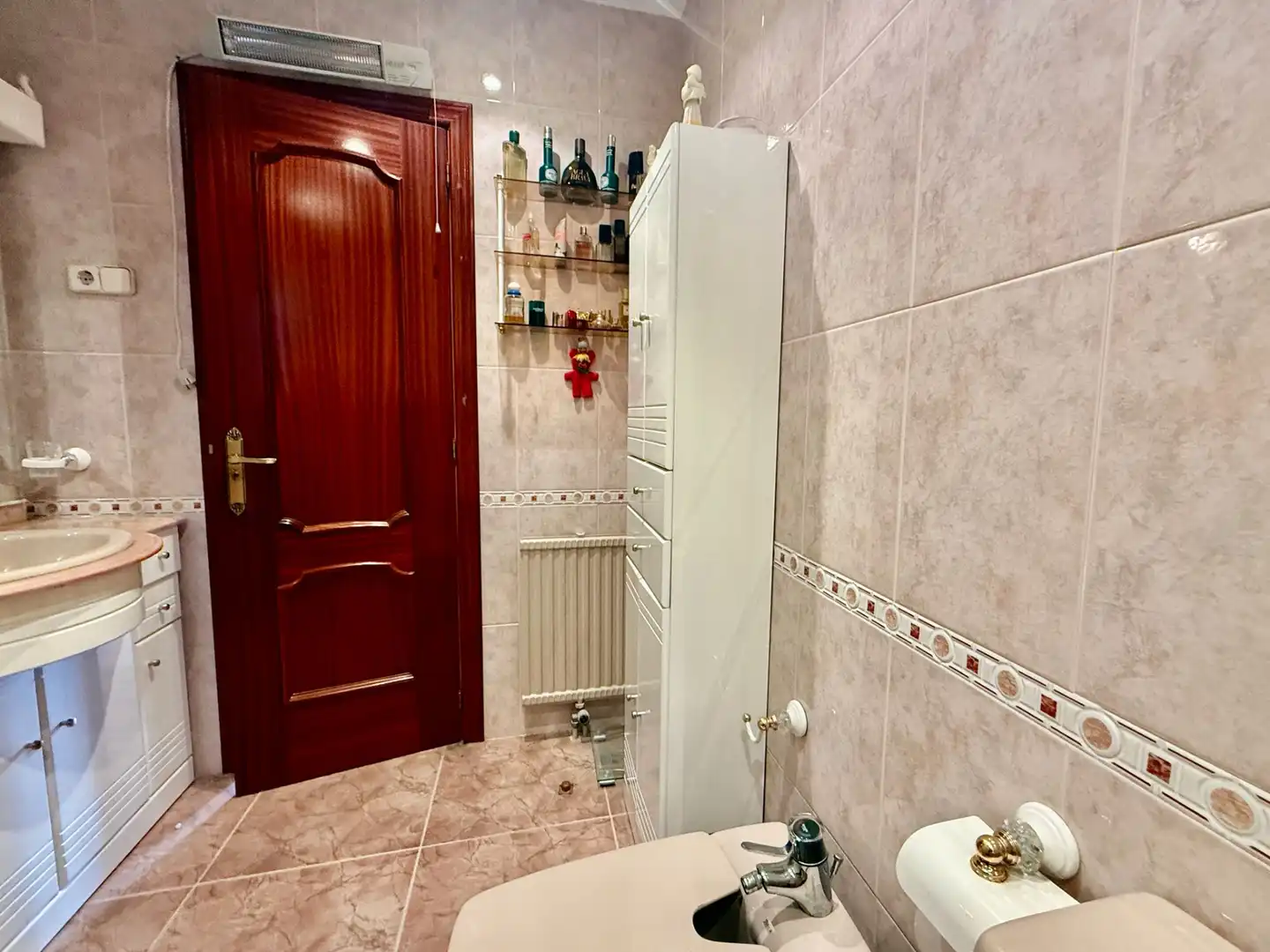 Badezimmer von Wohnung zum Verkauf in Móstoles mit Heizung, Parkett und Terrasse