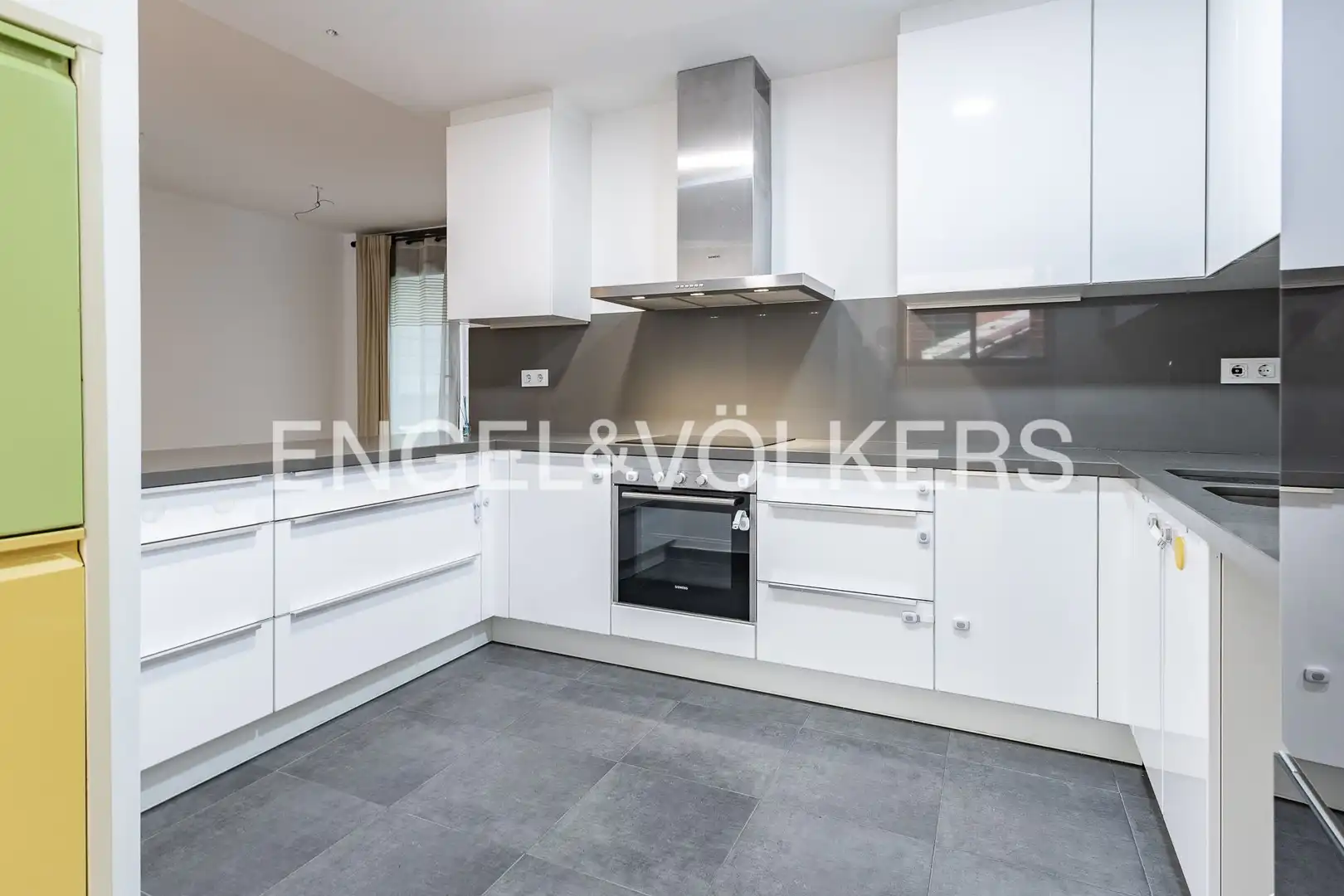 Cocina de Piso en venta en Barcelona con Calefacción