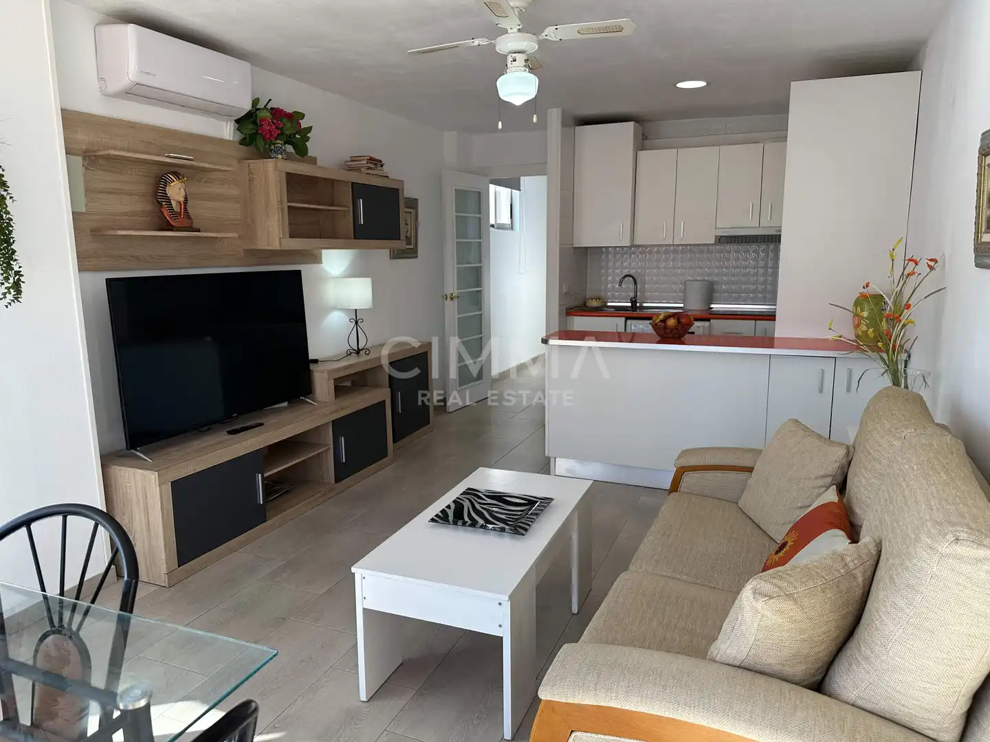 Apartment with terrace for sale in Calle Calle Londres, imagen 8