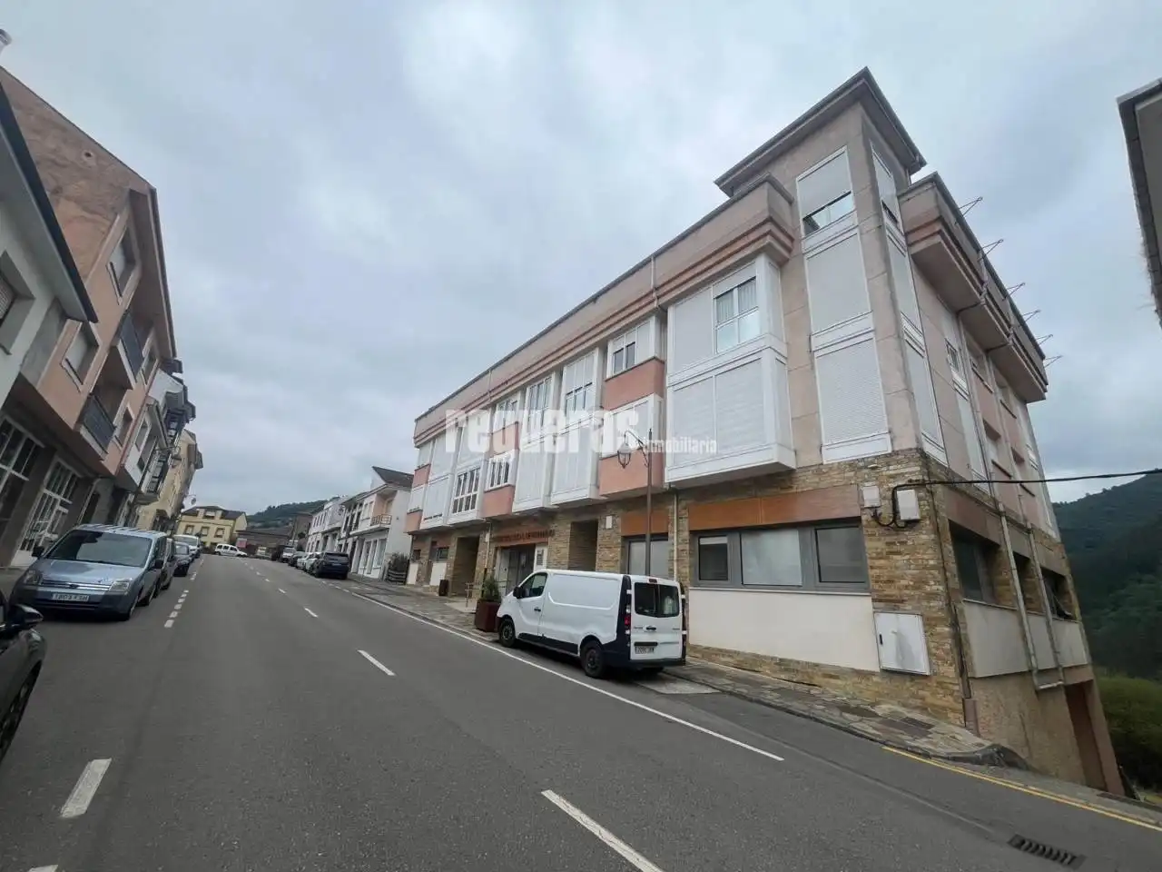 Study for sale in Avenida Galicia, Taramundi