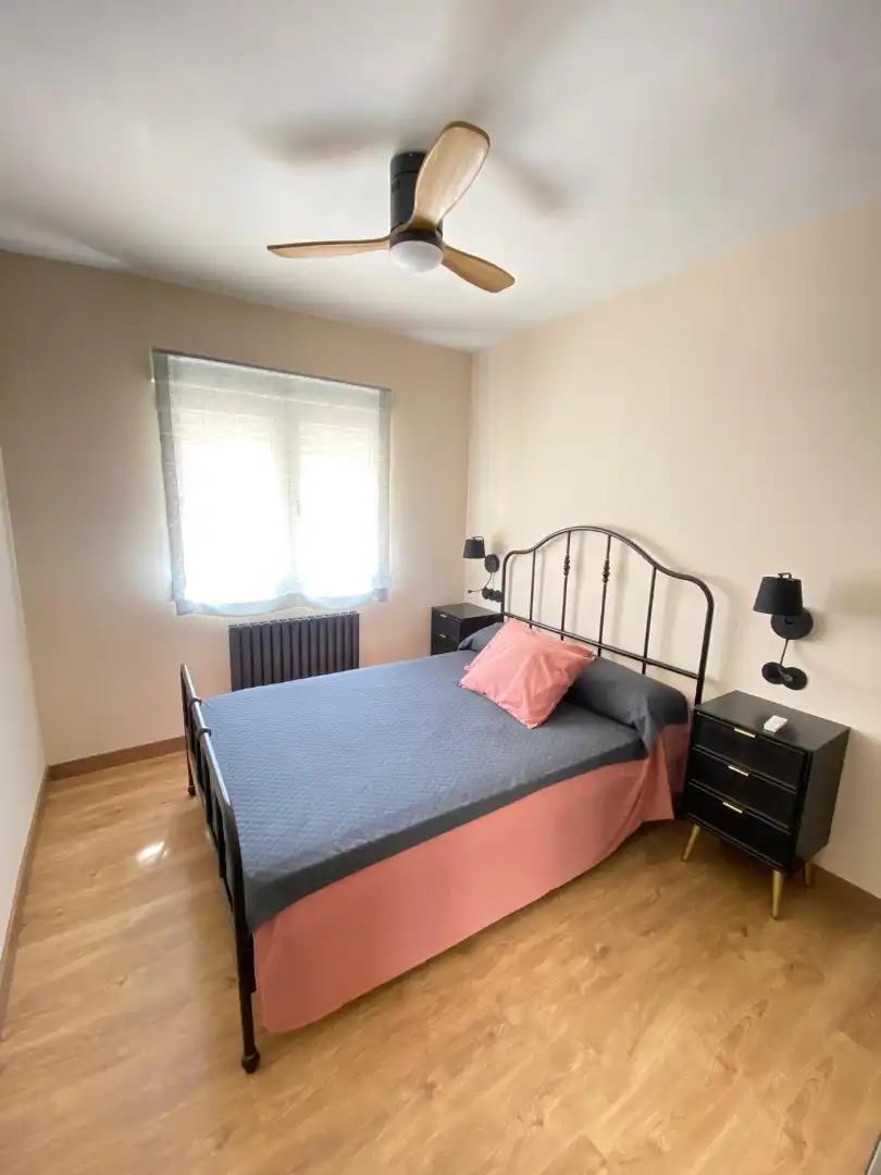 Bedroom of Apartments for rent in Ciudad Real  with Air Conditioner, Heating and Parquet flooring