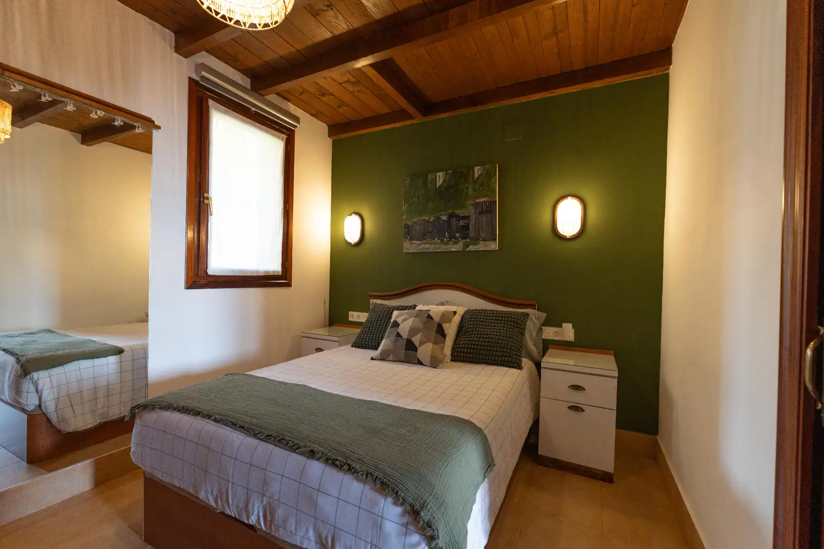 Dormitori de Casa o xalet en venda en Mutriku amb Jardí privat, Piscina i Moblat