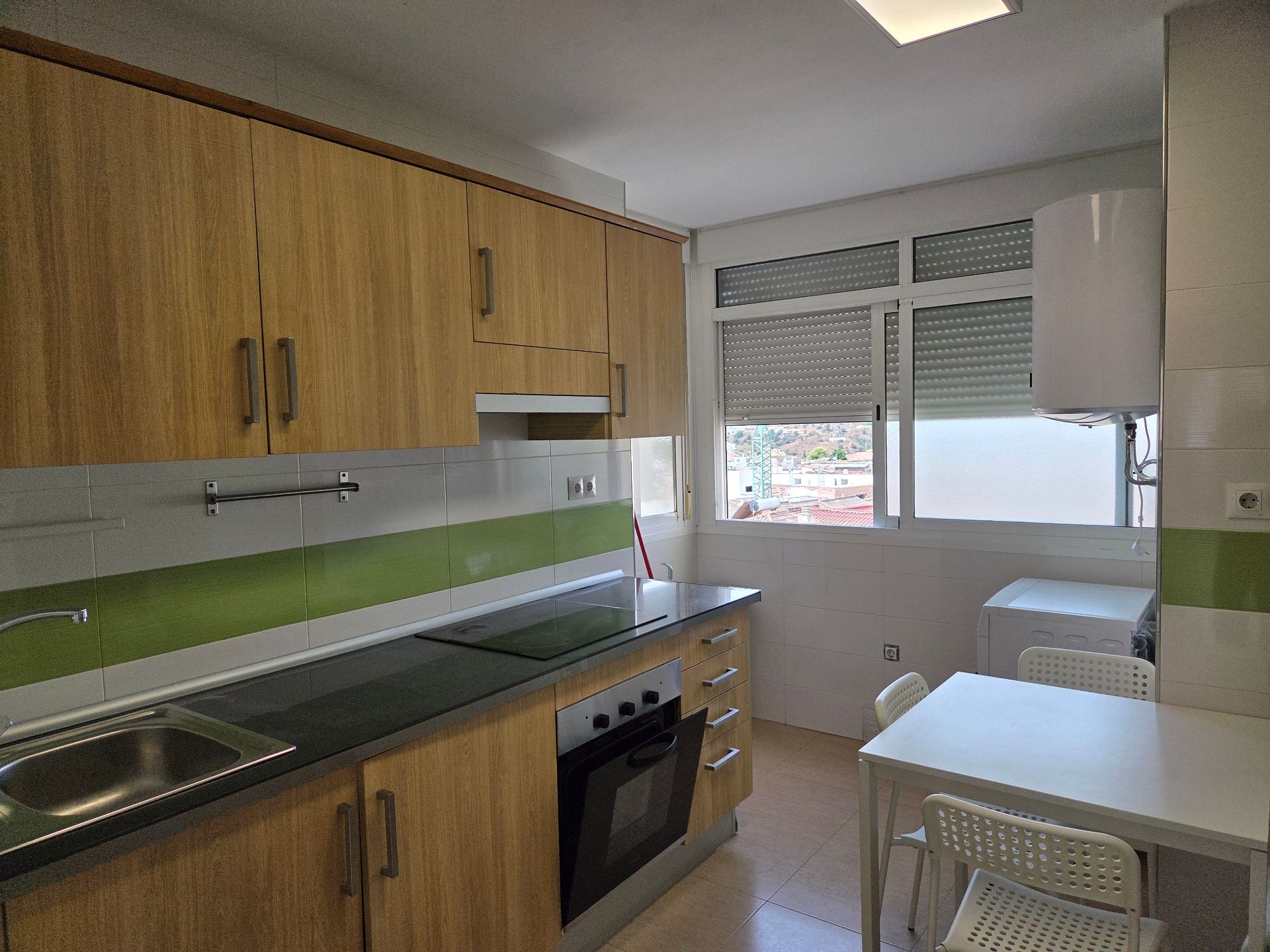 Cocina de Piso de alquiler en Málaga Capital con Aire acondicionado, Terraza y Amueblado