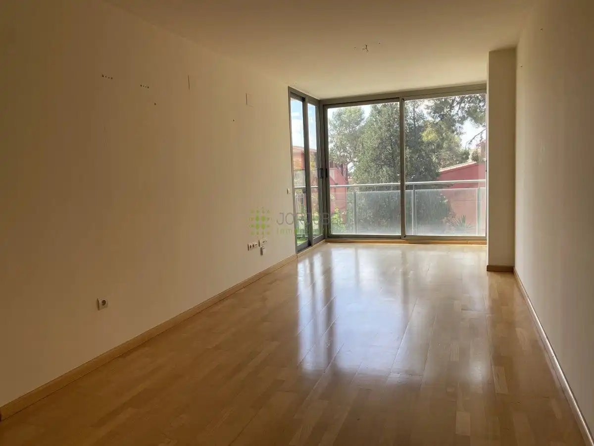 Piso en venta en Bucarest, Rafalafena