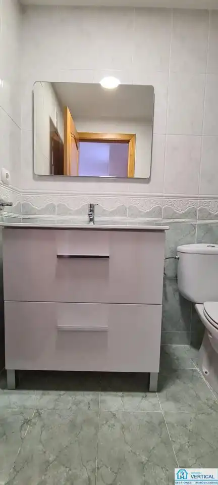 Baño de Piso en venta en Manises con Aire acondicionado, Calefacción y Trastero