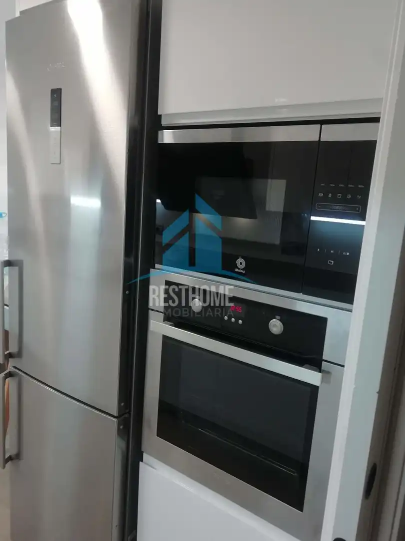 Cocina de Apartamento de alquiler en Cullera con Aire acondicionado, Jardín privado y Terraza