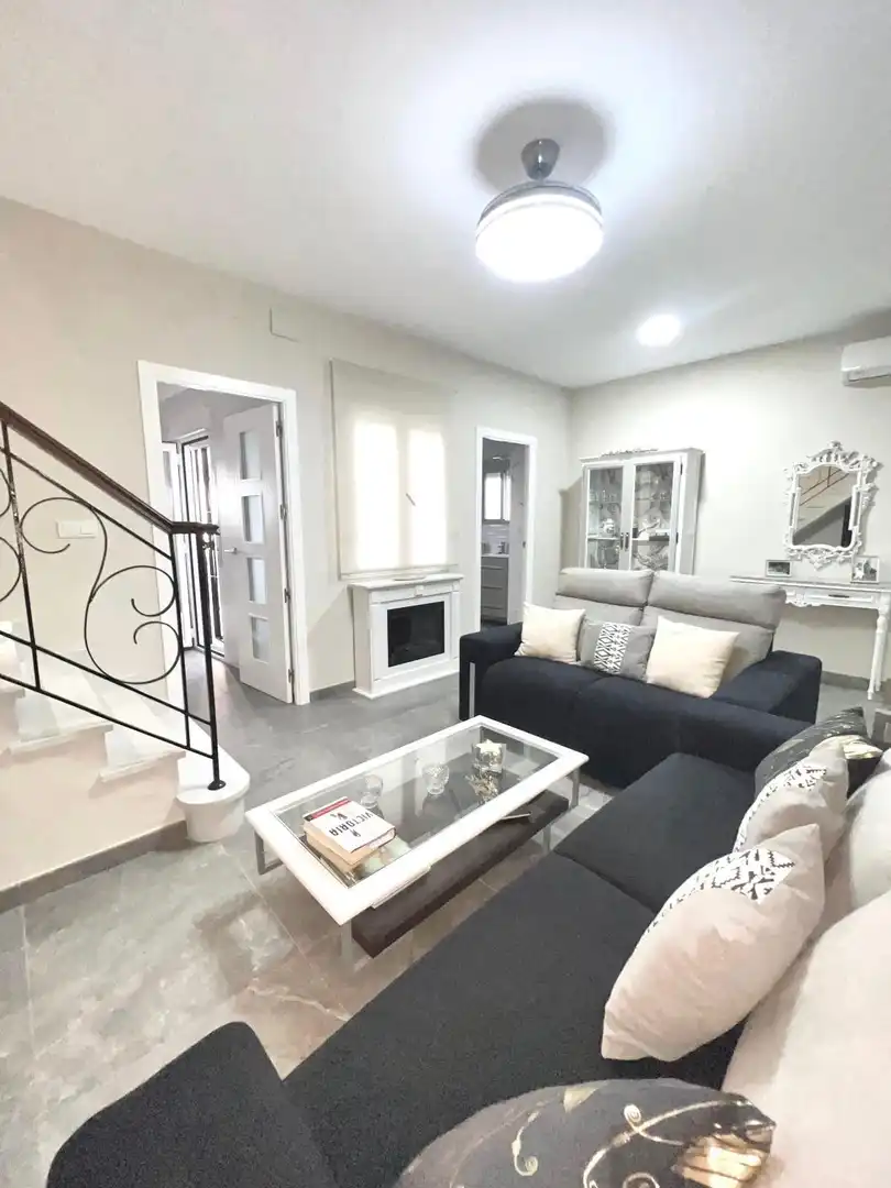 Living room of Houses for sale in Lopera