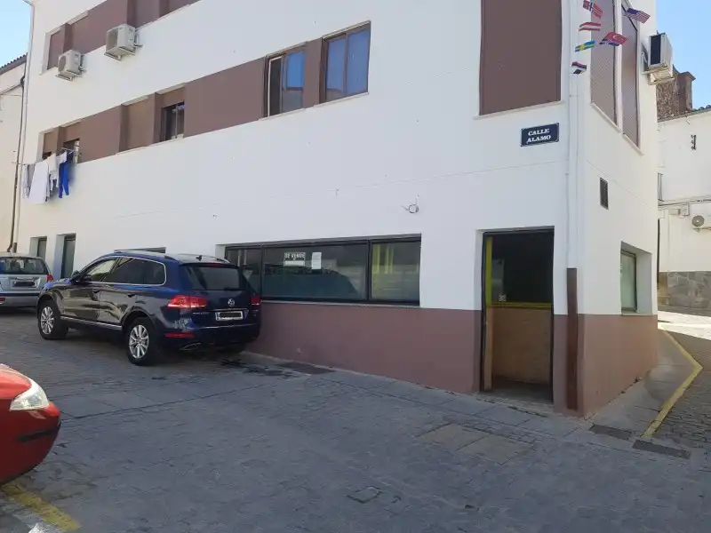 Local comercial en venda a Malpartida de Plasencia